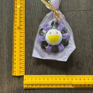 8*8CM Takashi Murakami Flower Rainbow Strap Pin Broach Badge Kaikai Kiki Brooch